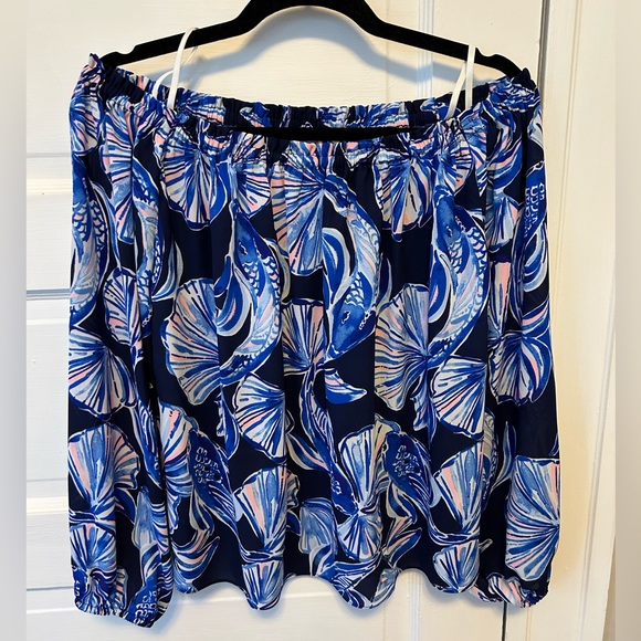 EUC Lilly Pulitzer Lou Lou Top In Reel Life - Picture 3 of 4